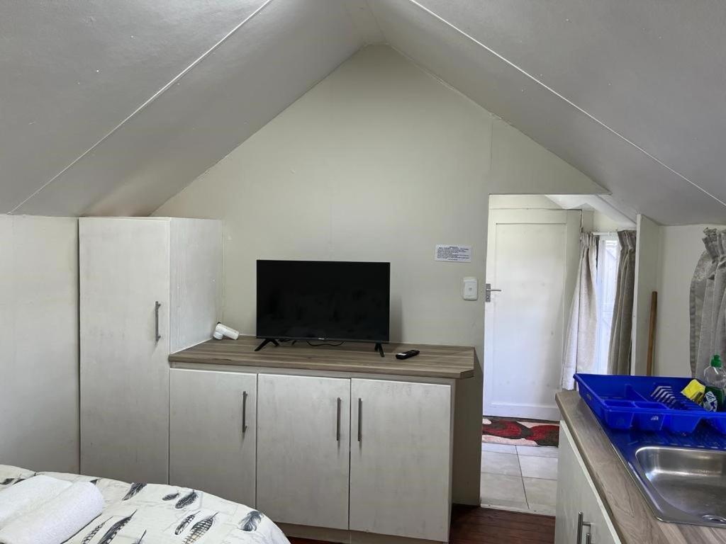 Albatross Beach Guest House Jeffreys Bay Bagian luar foto