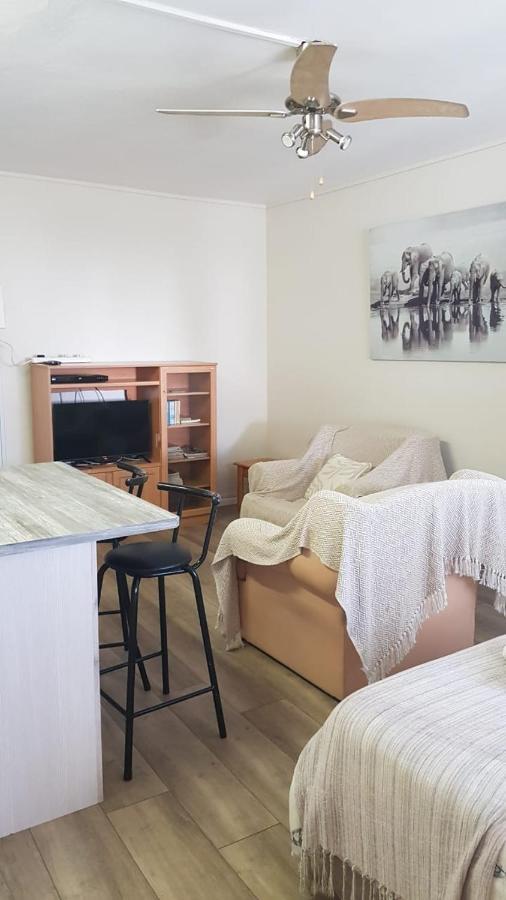 Albatross Beach Guest House Jeffreys Bay Bagian luar foto