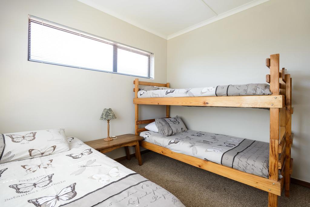 Albatross Beach Guest House Jeffreys Bay Bagian luar foto